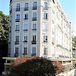 Grand Studio 38m2 Dans Ancien Palace Avec Piscine Et Place De Parking Privée