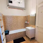 Grand Studio 38m2 Dans Ancien Palace Avec Piscine Et Place De Parking Privée Appartement *