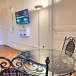 Appartement Grand Studio 38m2 Dans Ancien Palace Avec Piscine Et Place De Parking Privée *